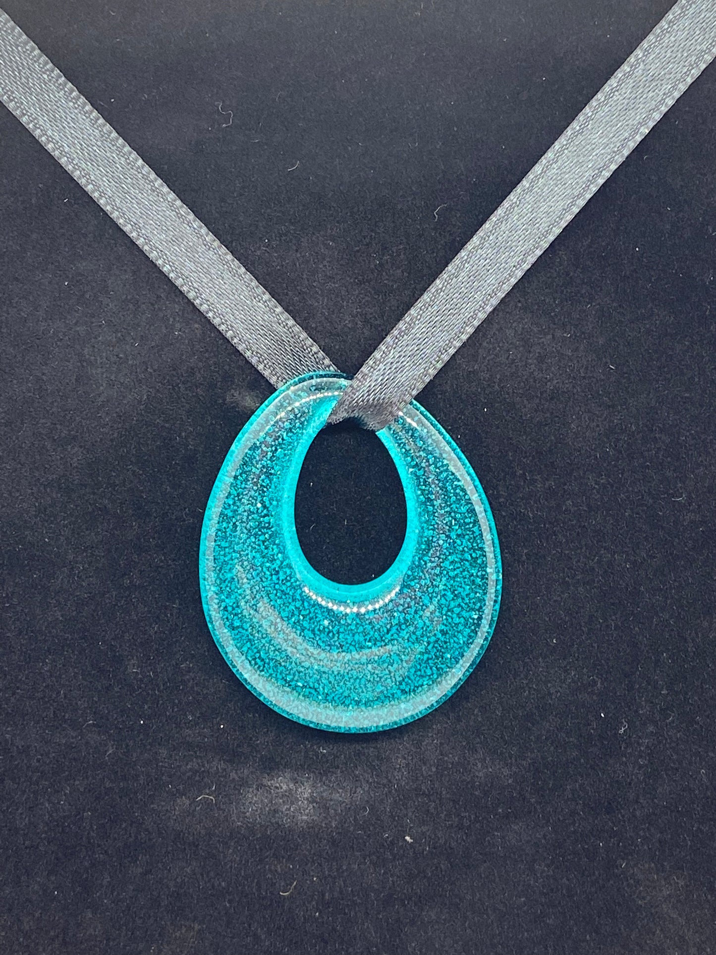 Teardrop pendent